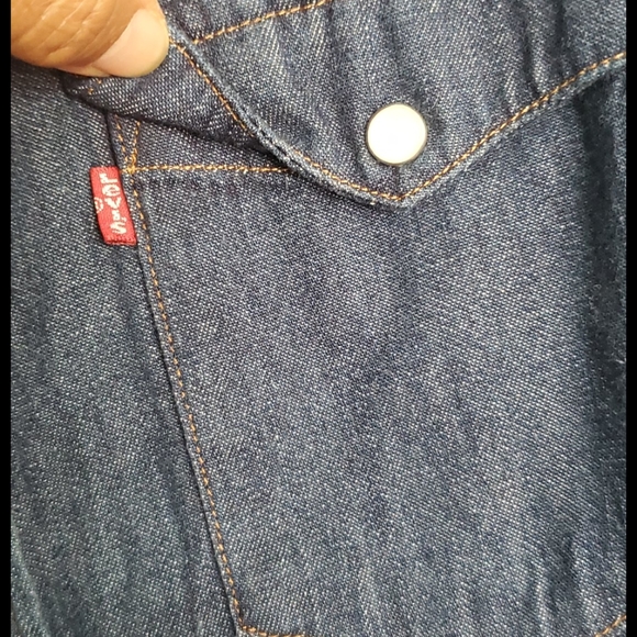 Levis Ultimate Western Denim Shirt - Picture 8 of 15